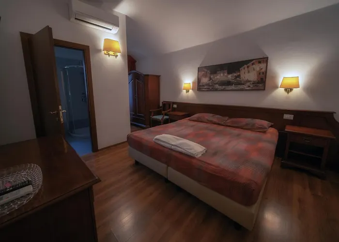Vatican D'angelica Konukevi 4*
